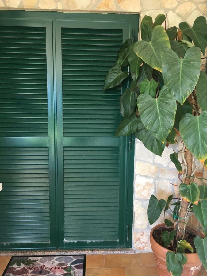 Casa Vacanze SantʼAntìoco Exterior foto